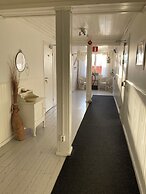Kustnära Vandrarhem - Hostel