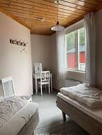 Kustnära Vandrarhem - Hostel