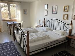 Kustnära Vandrarhem - Hostel
