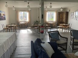 Kustnära Vandrarhem - Hostel