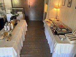 Kustnära Vandrarhem - Hostel