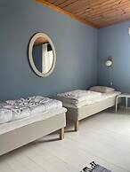 Kustnära Vandrarhem - Hostel