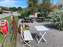 Kustnära Vandrarhem - Hostel