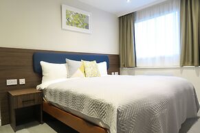 Quay Apartments Clarence House