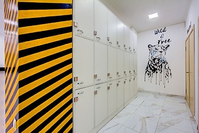 White Hotel & Hostel