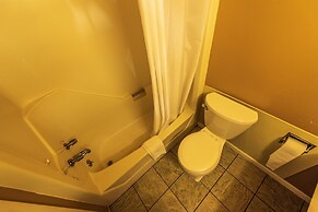 Rodeway Inn at Somers Cove Marina