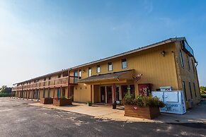 Rodeway Inn at Somers Cove Marina