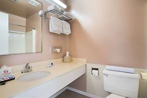 Rodeway Inn at Somers Cove Marina