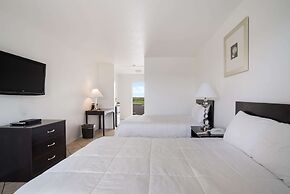 Rodeway Inn at Somers Cove Marina