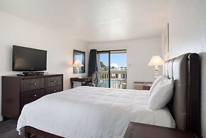 Rodeway Inn at Somers Cove Marina