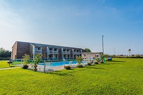 Rodeway Inn at Somers Cove Marina