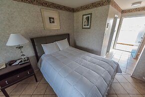 Rodeway Inn at Somers Cove Marina