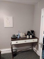 The Crown Inn - By Blunt Bars