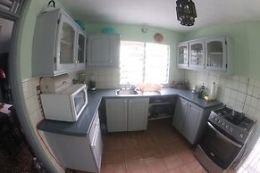 Angel Fish Beach Suites - Turtle Tower