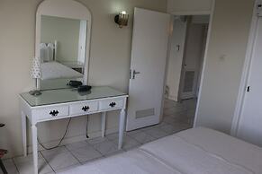 Angel Fish Beach Suites - Turtle Tower