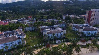 Studio at Sandcastle Resort