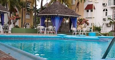 Studio at Sandcastle Resort