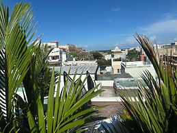 352 Guest House