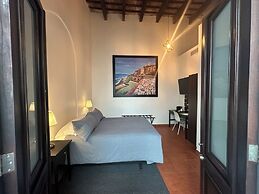 352 Guest House