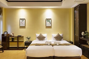 Ratchapruek Lanna Boutique