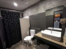 Norn Nee Nor Hostel&Cafe