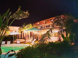 Clandestino - Hostel