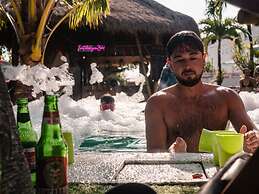 Clandestino - Hostel