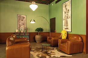 Lao Poet Hotel