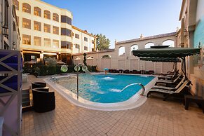 Dilimah Premium Luxury Hotel