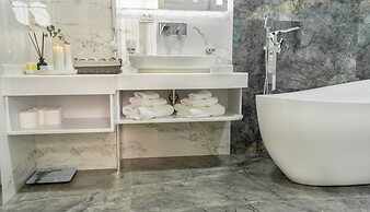 Dilimah Premium Luxury Hotel