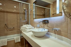 Dilimah Premium Luxury Hotel