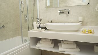 Dilimah Premium Luxury Hotel