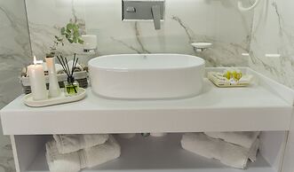 Dilimah Premium Luxury Hotel