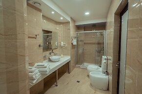 Dilimah Premium Luxury Hotel