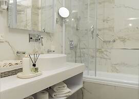 Dilimah Premium Luxury Hotel