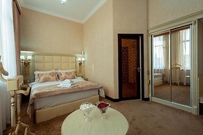 Dilimah Premium Luxury Hotel