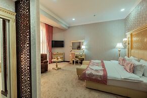 Dilimah Premium Luxury Hotel