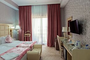 Dilimah Premium Luxury Hotel