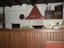 Traditional Guest Home Dimou