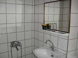 Traditional Guest Home Dimou