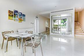 Calma Holiday Villas