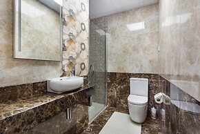 Calma Holiday Villas