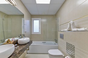 Calma Holiday Villas