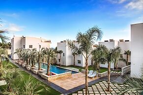 Calma Holiday Villas