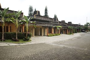 The Cipaku Garden Hotel