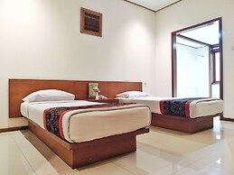 The Cipaku Garden Hotel