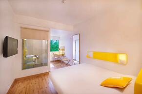 Bloomrooms @ Janpath