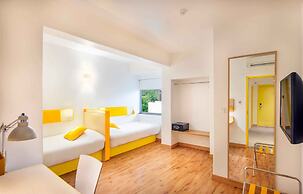 Bloomrooms @ Janpath