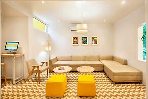 Bloomrooms @ Janpath