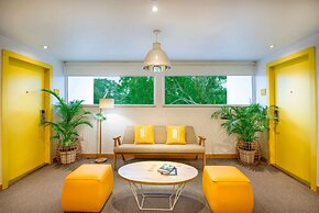 Bloomrooms @ Janpath